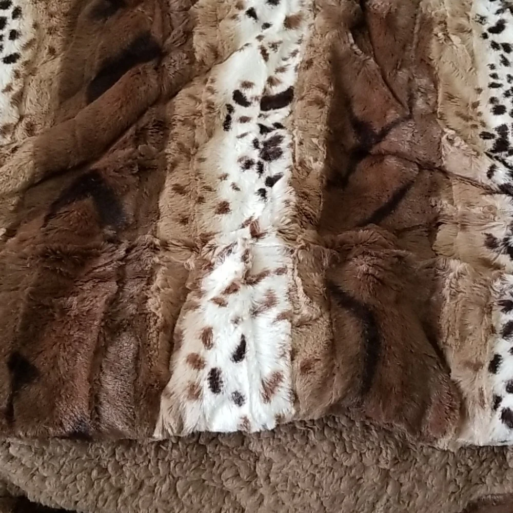 Queen Size Ultra Thick Soft Faux Fur Blanket Throw 3 Piece Set